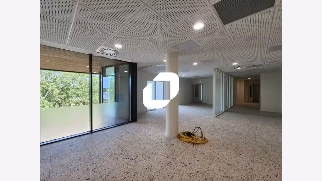 Vente Bureaux 1572m² Le port marly