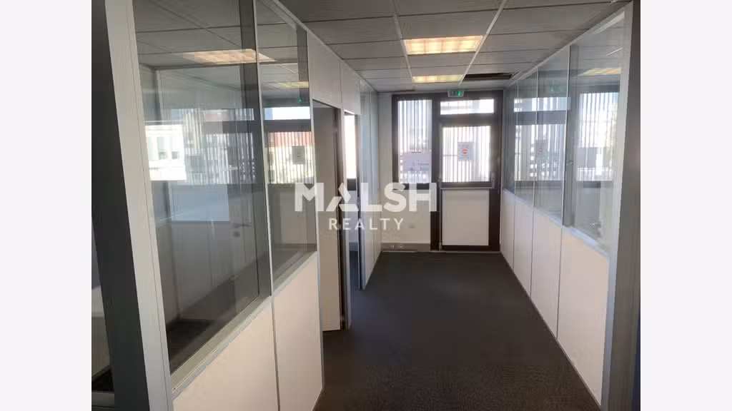 Bureaux - A vendre - 273 m² avec parkings - Lyon 6