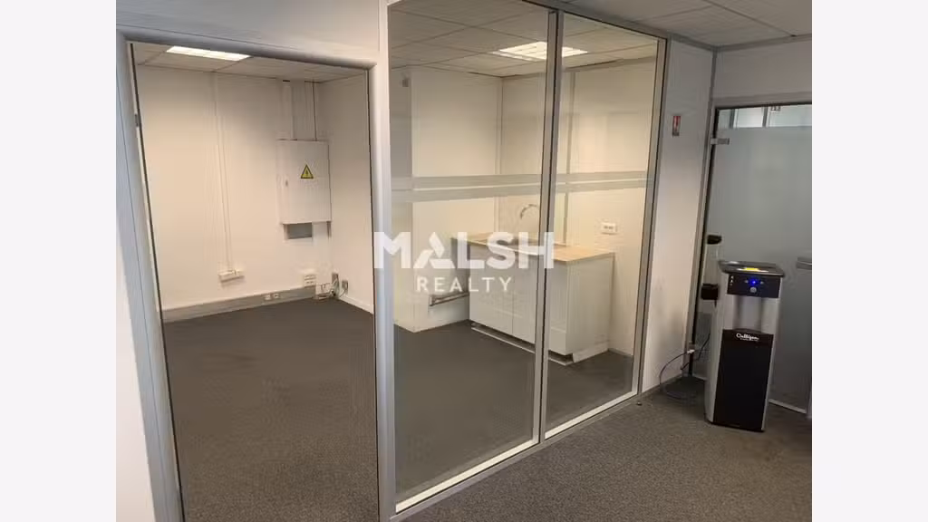 Bureaux - A vendre - 273 m² avec parkings - Lyon 6