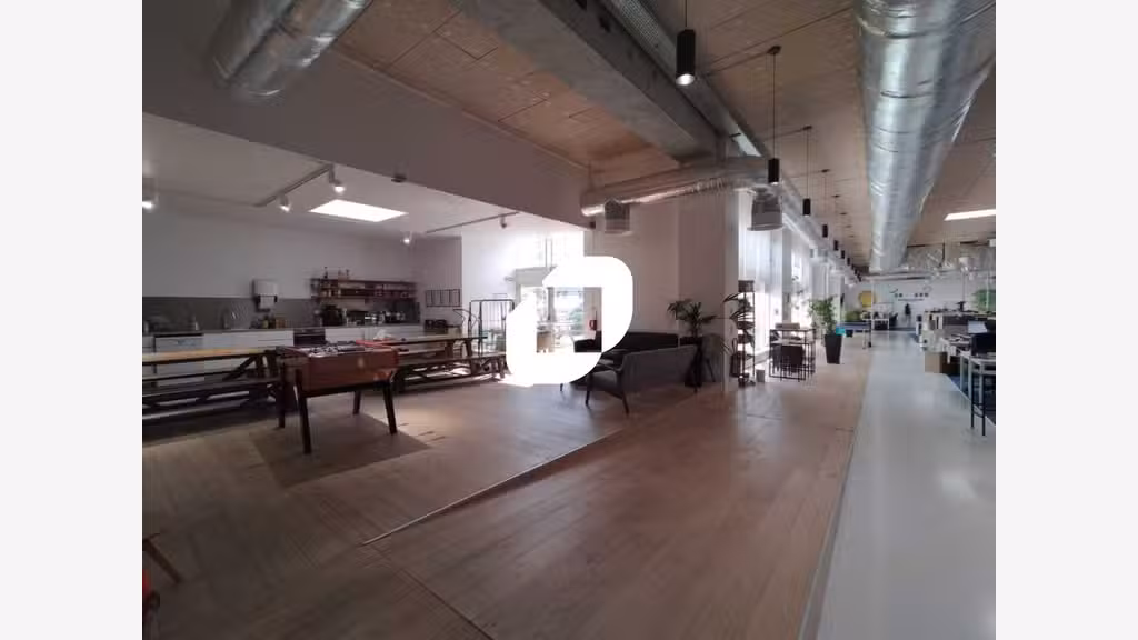 Vente Bureaux 879m² Montreuil