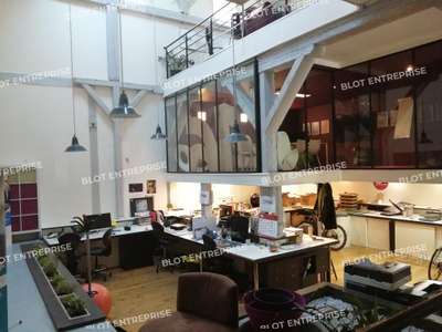A VENDRE - BUREAUX - 327 M² - NANTES