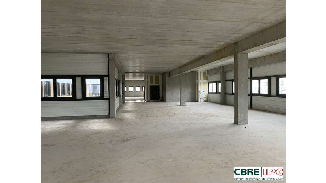 Vente bureau neuf 99m² R+1 à Dax Gare