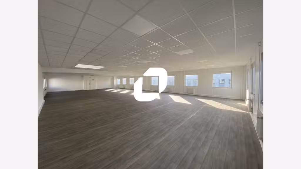 Vente Bureaux 254m² Osny