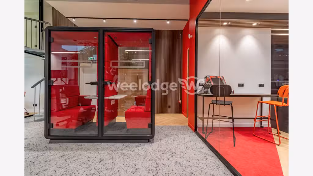 Vente magnifiques locaux 430m² à Osny