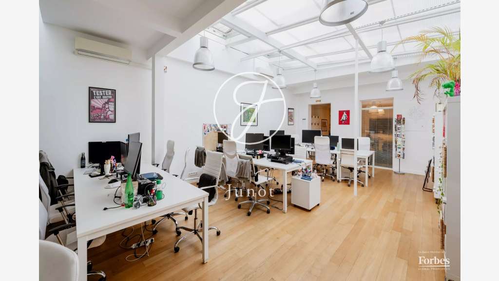 AV bureaux 197m² à Paris 10 faubourg Poissonnière
