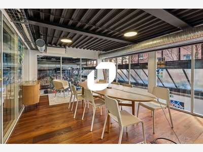 Vente Bureaux 610m² Paris