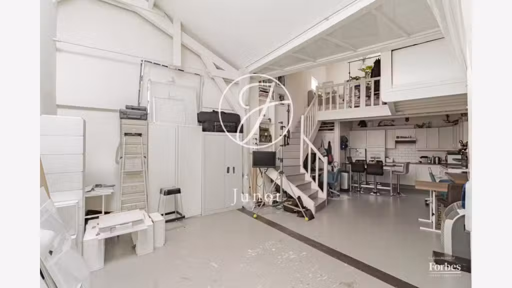 AV atelier atypique 60m² à Paris 75018 Damrémont