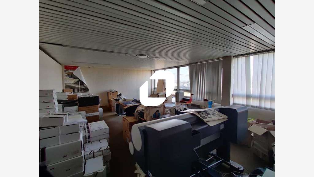 Vente Bureaux 600m² Ris orangis