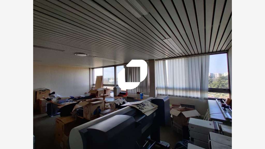 Vente Bureaux 600m² Ris orangis
