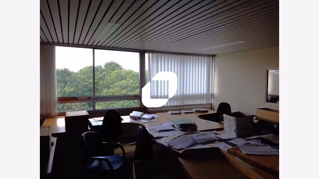 Vente Bureaux 600m² Ris orangis
