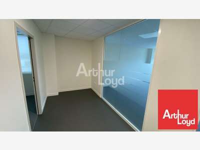 Bureaux de 152m² à vendre Saint Benoit Pré Médard 