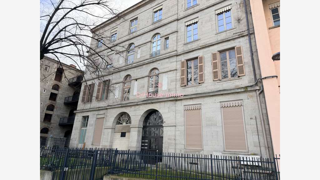 AV local professionnel 190m² Saint-Chamond centre