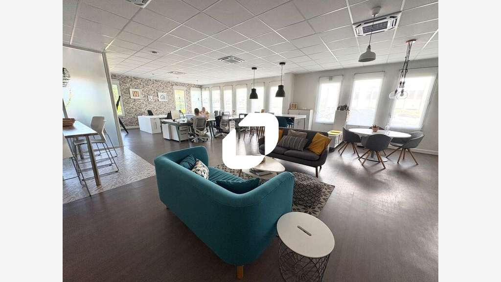Vente Bureaux 135m² Saint genis laval