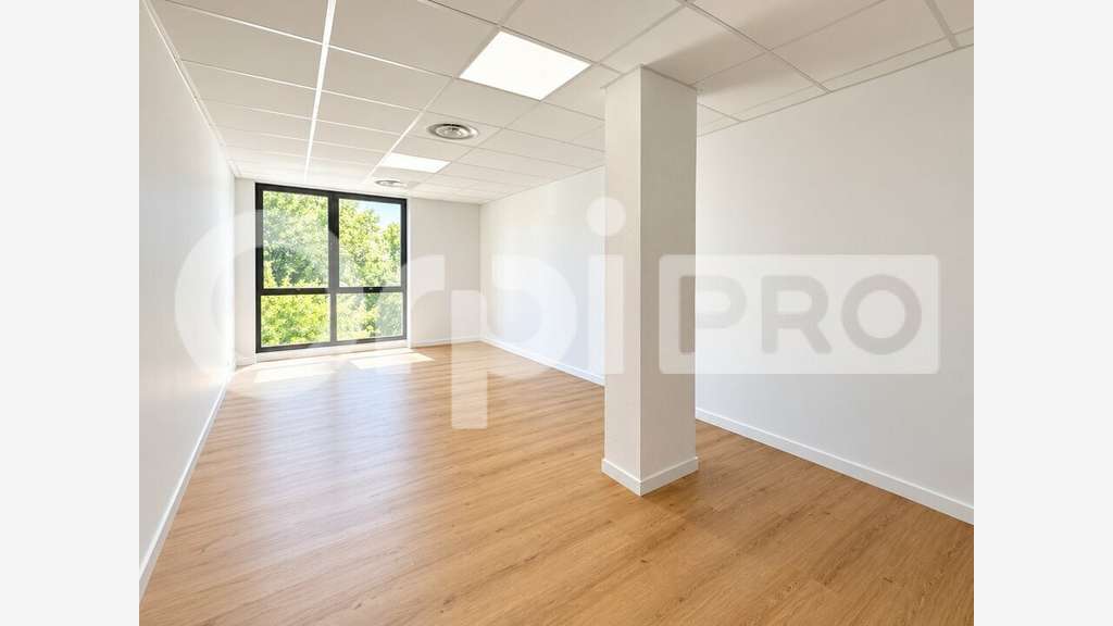 VENTE SAINT-JEAN-DE-LUZ  LOCAUX PRO / BUREAUX