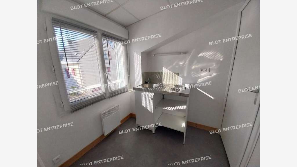 A vendre bureaux de 58m² accès PMR à Saint Lyphard