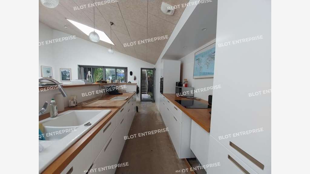 À VENDRE - À LOUER - BUREAUX - SAINT NAZAIRE