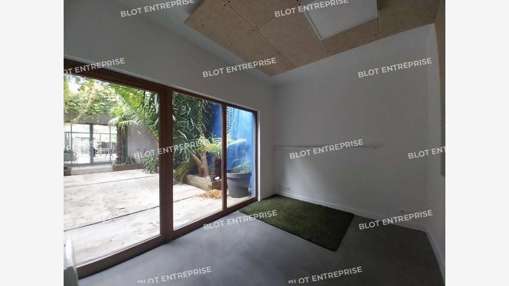 À VENDRE - À LOUER - BUREAUX - SAINT NAZAIRE