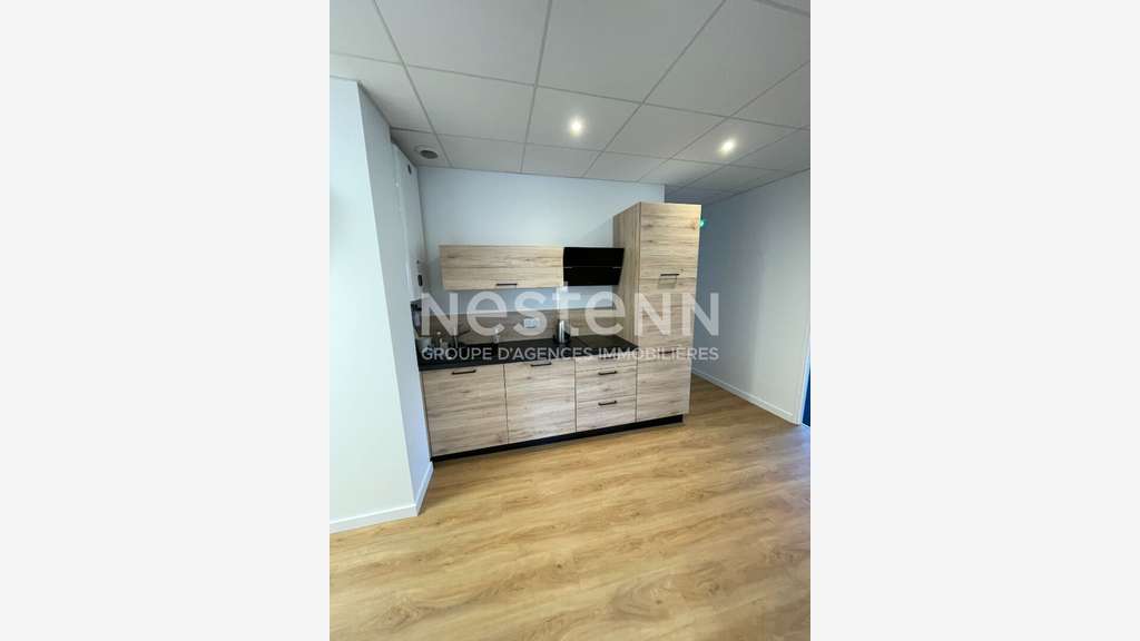 A vendre bureaux 144m² zone dynamique à Séné 