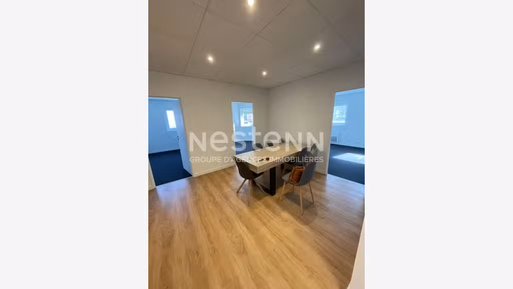 A vendre bureaux 144m² zone dynamique à Séné 