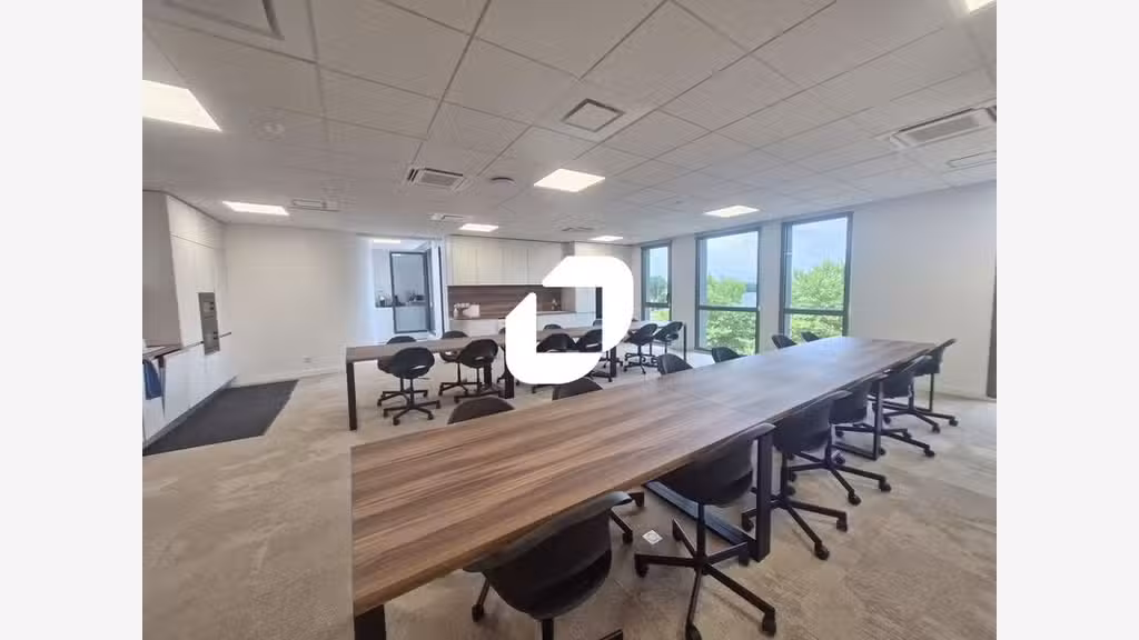 Vente Bureaux 5055m² Serris