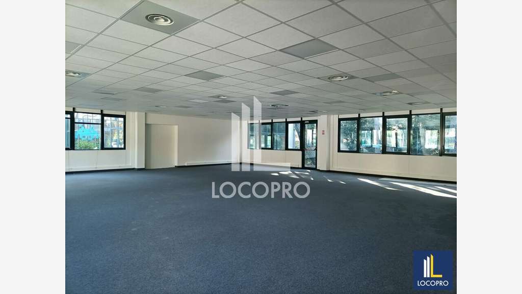 Le cabinet LOCOPRO spécialisé en immobilier d