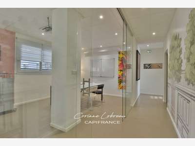 Bureaux 123m² en parfait état à vendre à Mâcon