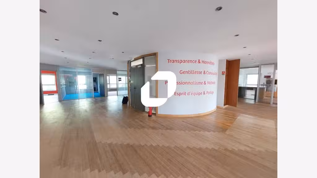 Vente Bureaux 314m² Voisins le bretonneux