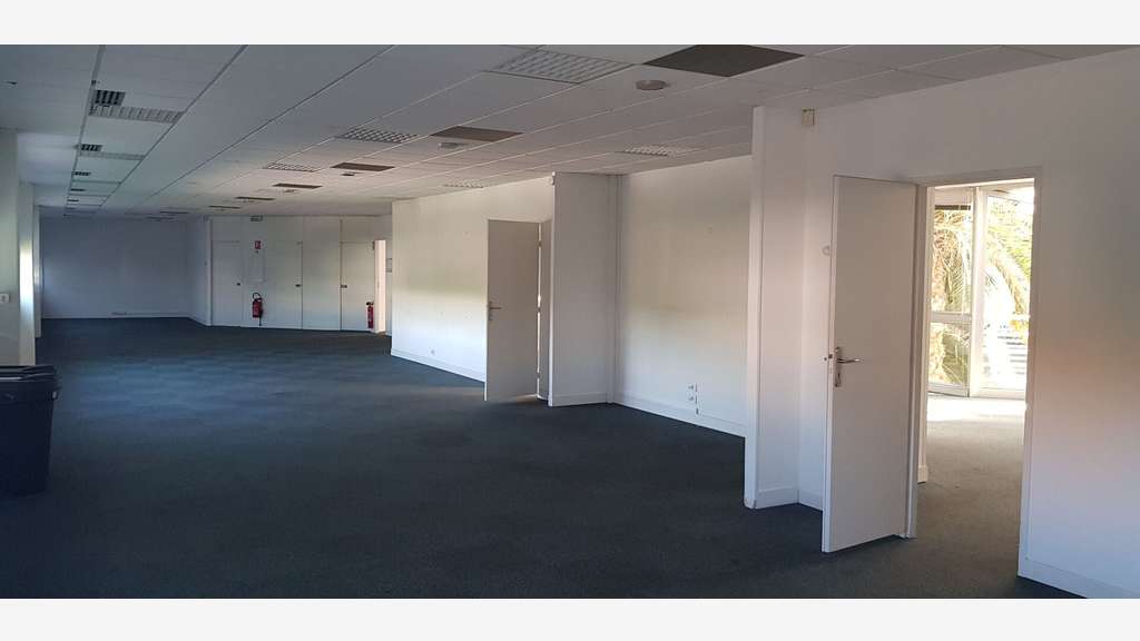 Bureaux de 284m² à vendre prox zc de Bordeaux