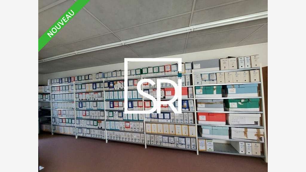 Vente bureaux 990m² à Enval