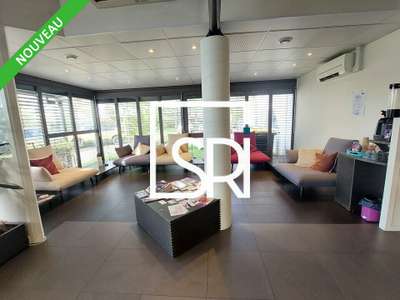 Vente bureaux 990m² à Enval