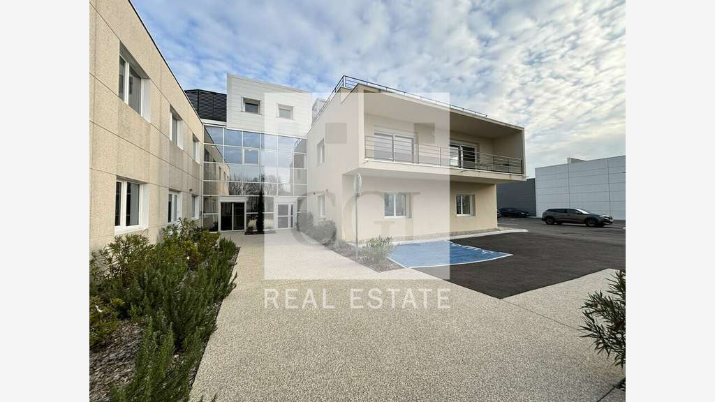 Bureaux 1477m² à vendre à Bron Parc du Chêne