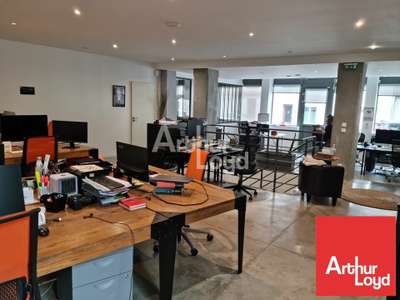 Vente bureaux de caractère 238m² à Poitiers centre