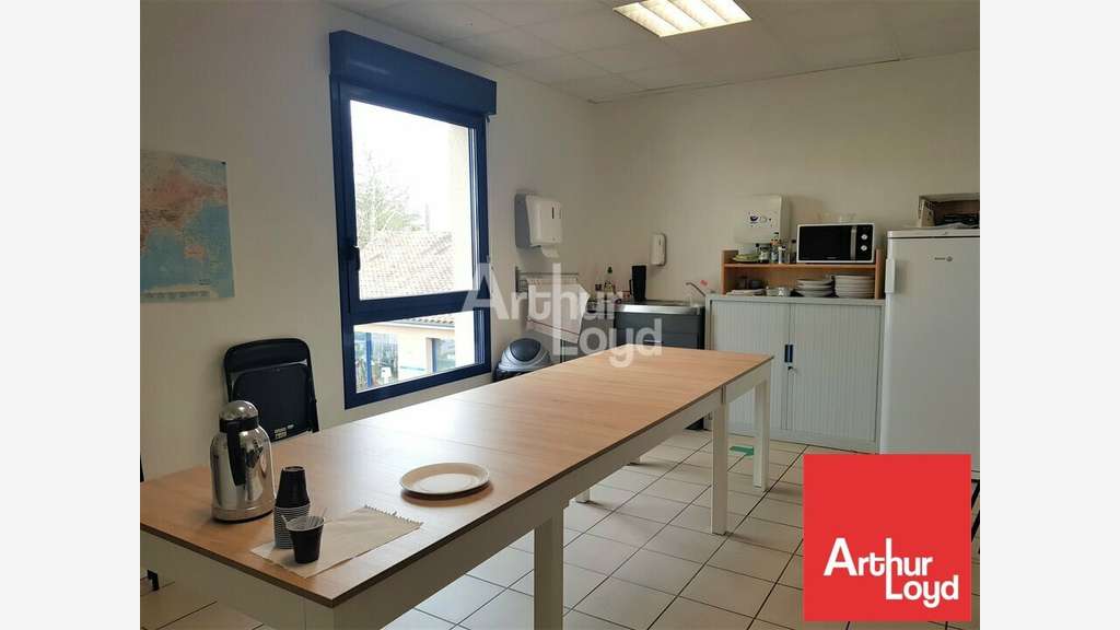 Vente bureaux 139m² R+1 à Poitiers Est Bld Kennedy