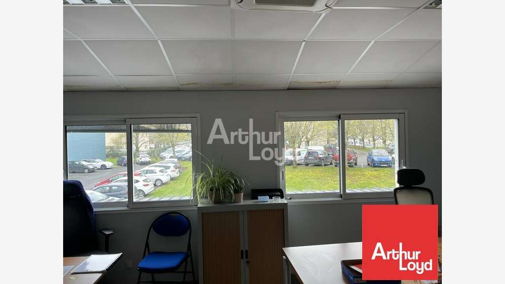 Vente local professionnel 240m² à Saint-Benoît