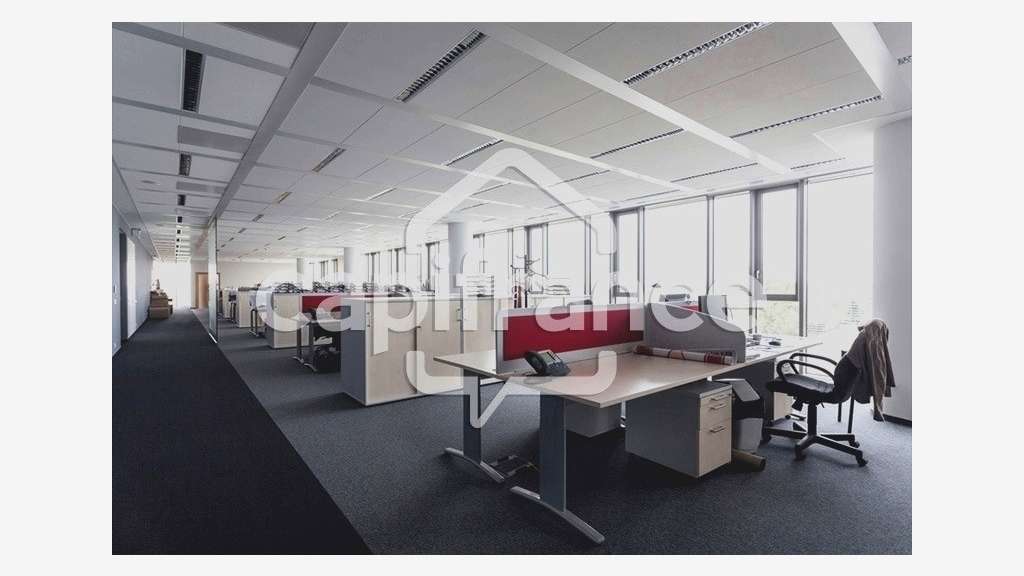 Bureaux de 900m² + parkings à vendre à Albi centre