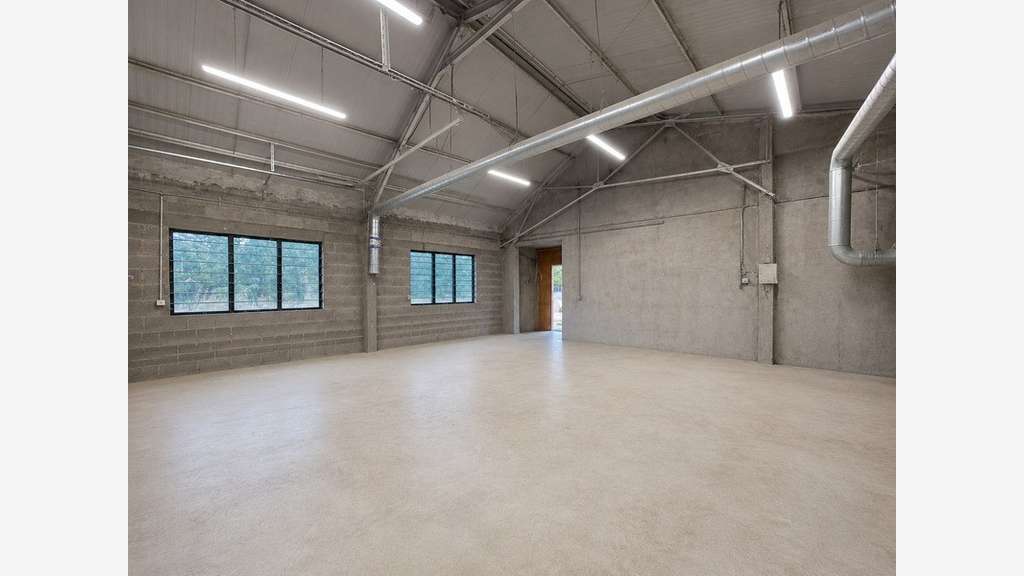 Vente local d'activité de 352m² à Alluy (58)
