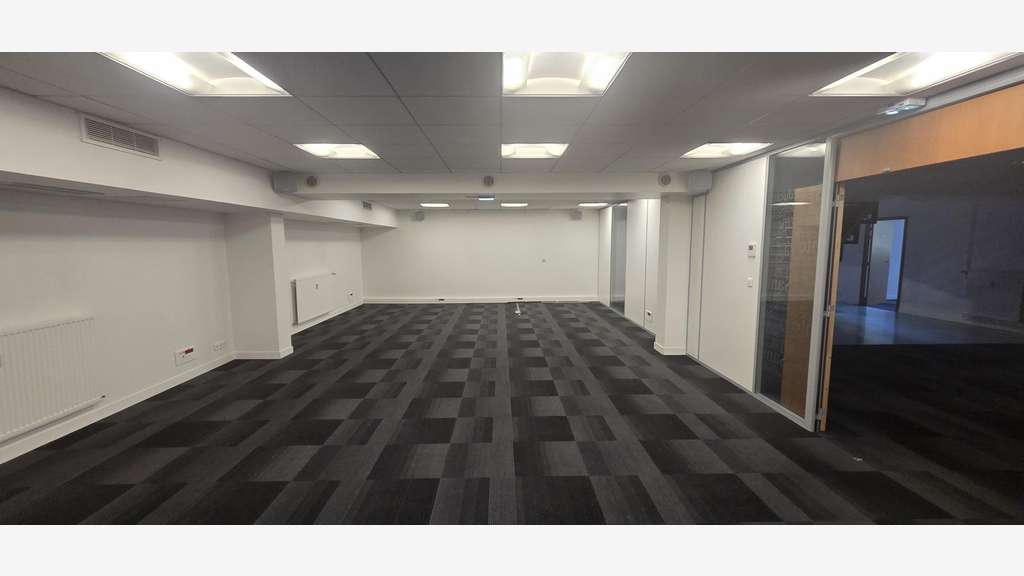 Bureaux 960m² à vendre à Angers centre