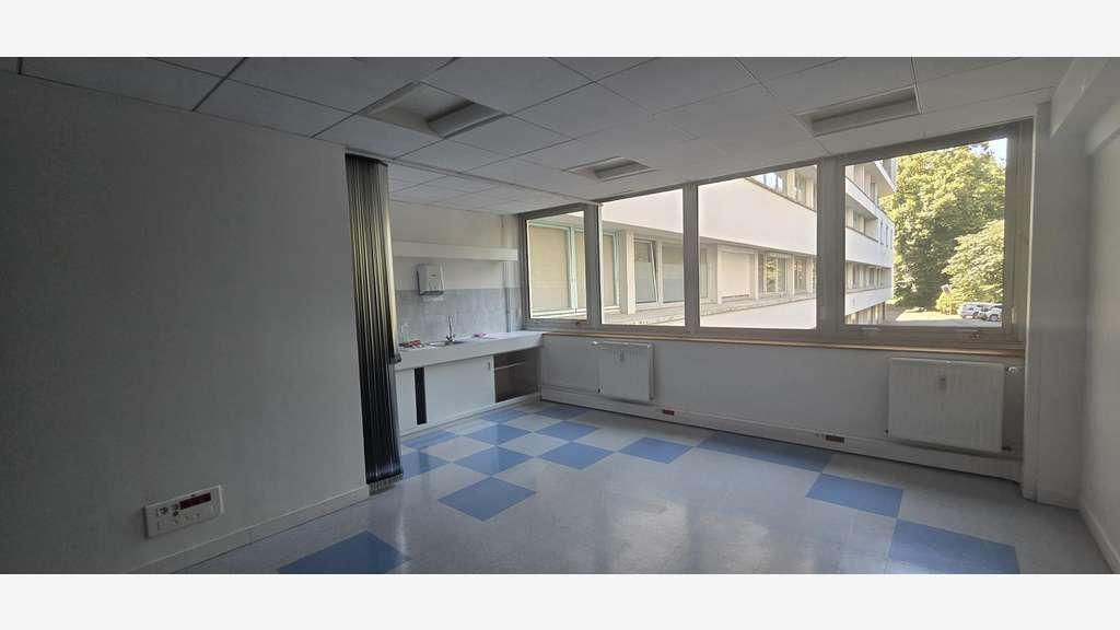 Bureaux 960m² à vendre à Angers centre