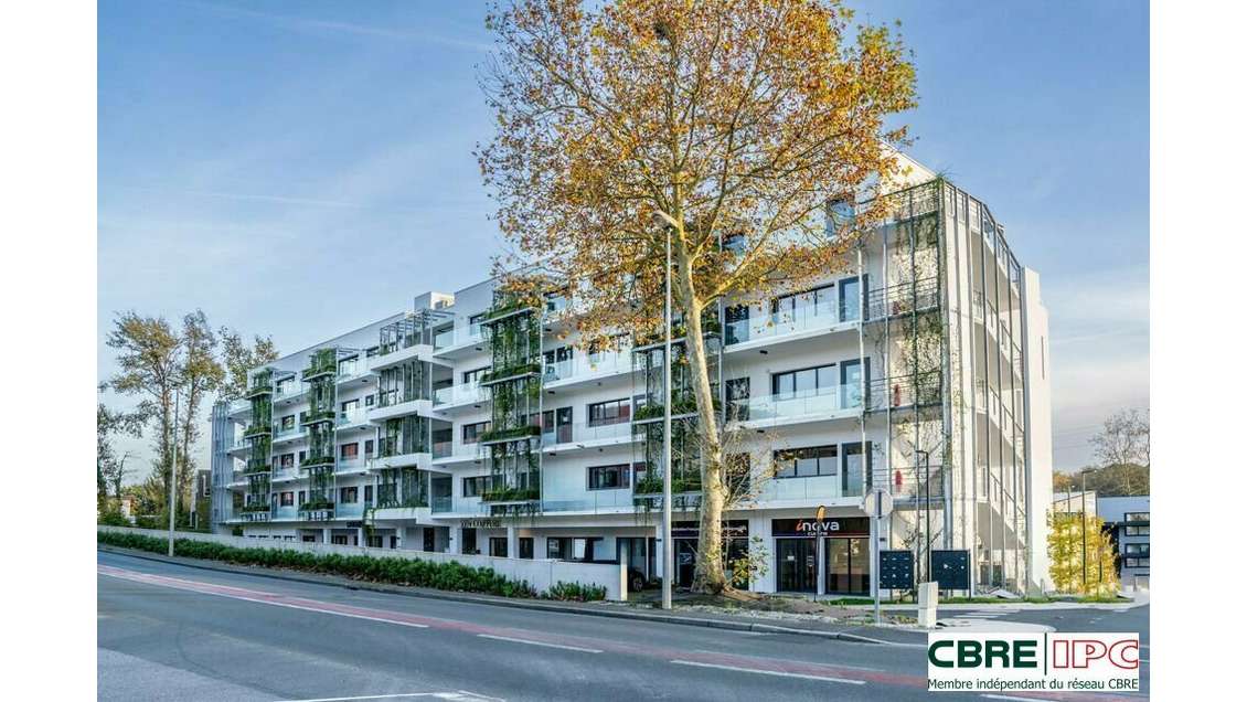Vente bureaux + terrasse à Anglet zone de Maignon