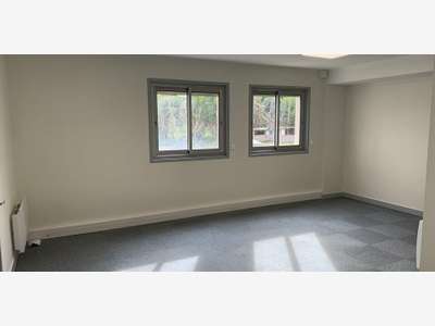 Cède bureaux rénovés 60m² Angoulême coeur de ville