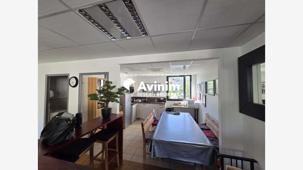 Bureaux 161m² ZA de Pringy secteur Proméry