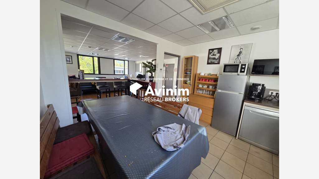 Bureaux 161m² ZA de Pringy secteur Proméry