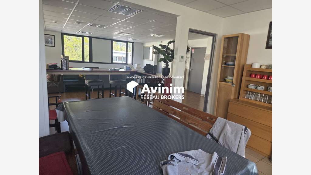 Bureaux 161m² ZA de Pringy secteur Proméry