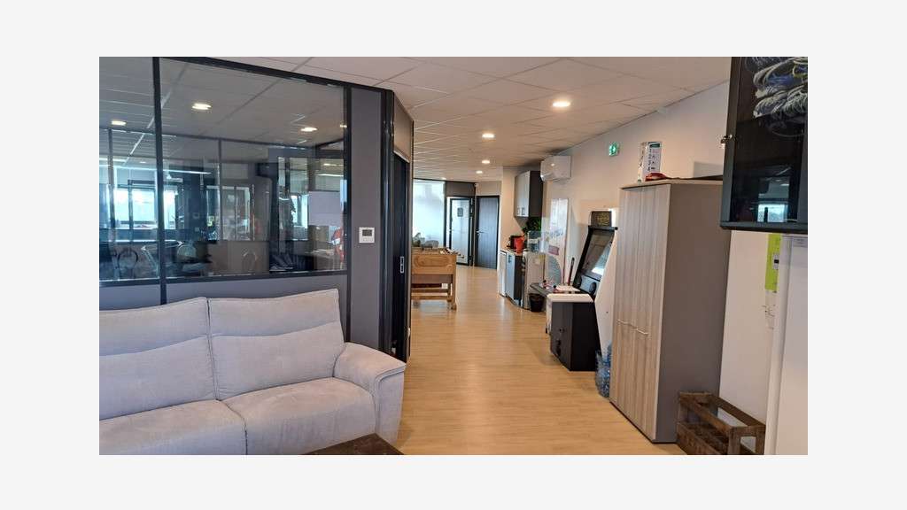 Vente locaux pro de 517m² à Artigues-près-Bordeaux