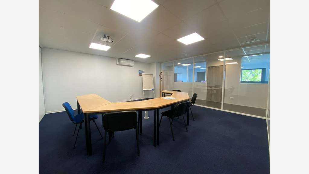 Vente locaux pro de 347m² à Artigues-près-Bordeaux