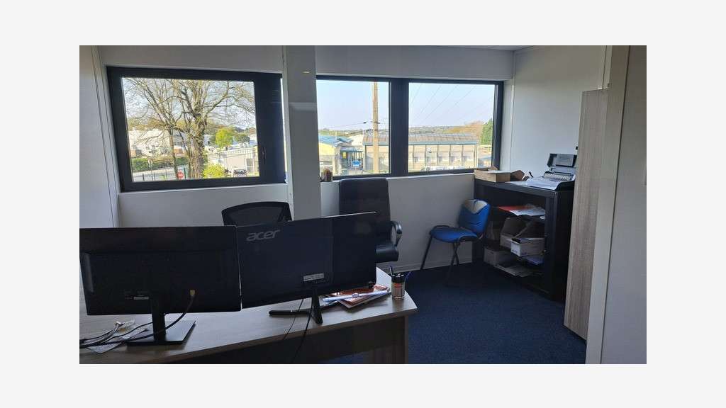 Vente locaux pro de 347m² à Artigues-près-Bordeaux