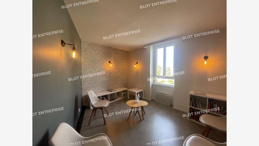 A vendre bureaux 143m² à Basse-Goulaine