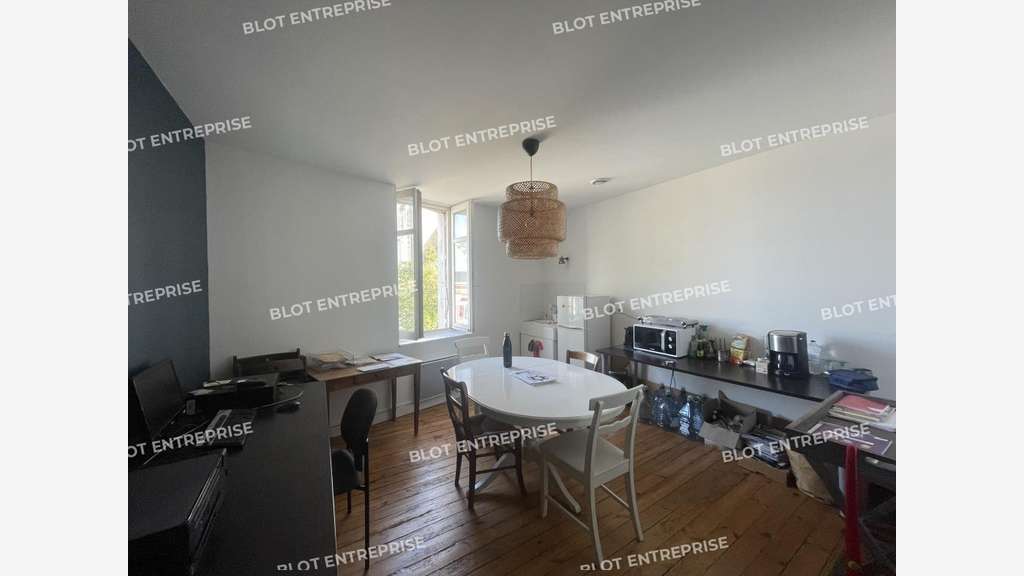 A vendre bureaux 143m² à Basse-Goulaine