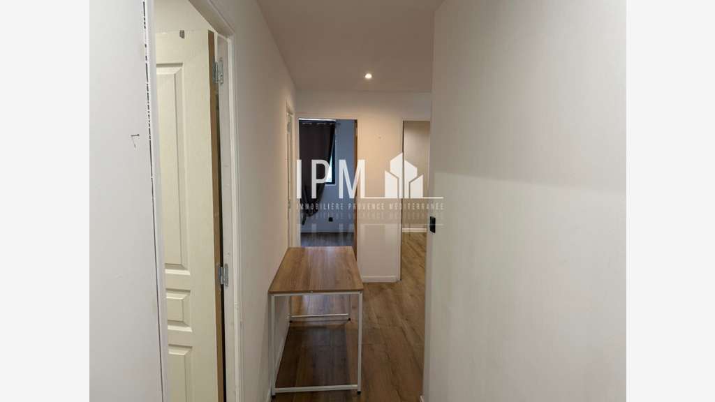 Vente bureaux 130m² à Aubagne ZI Les Paluds
