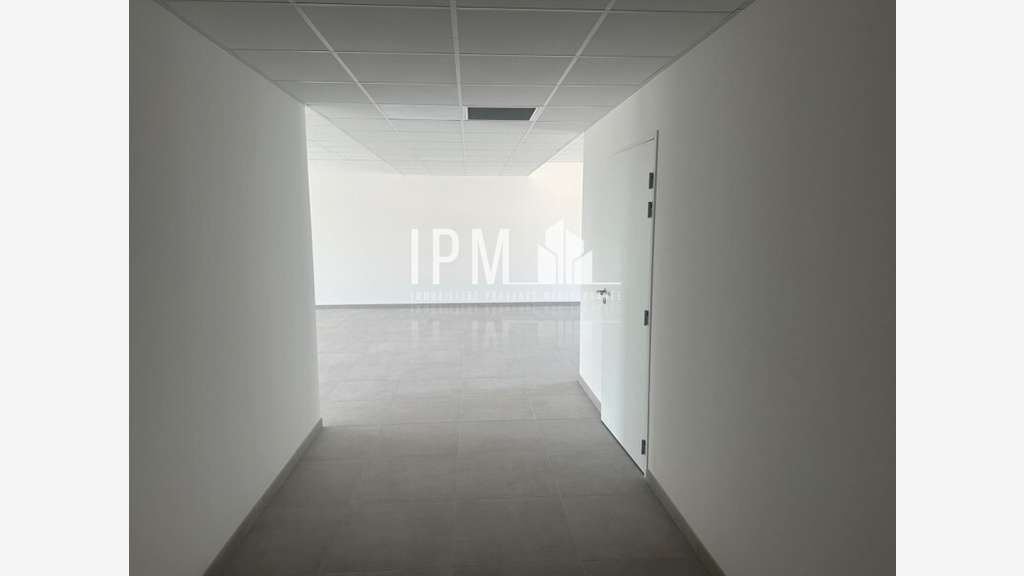 A vendre bureaux 115m² ZA Napollon à Aubagne